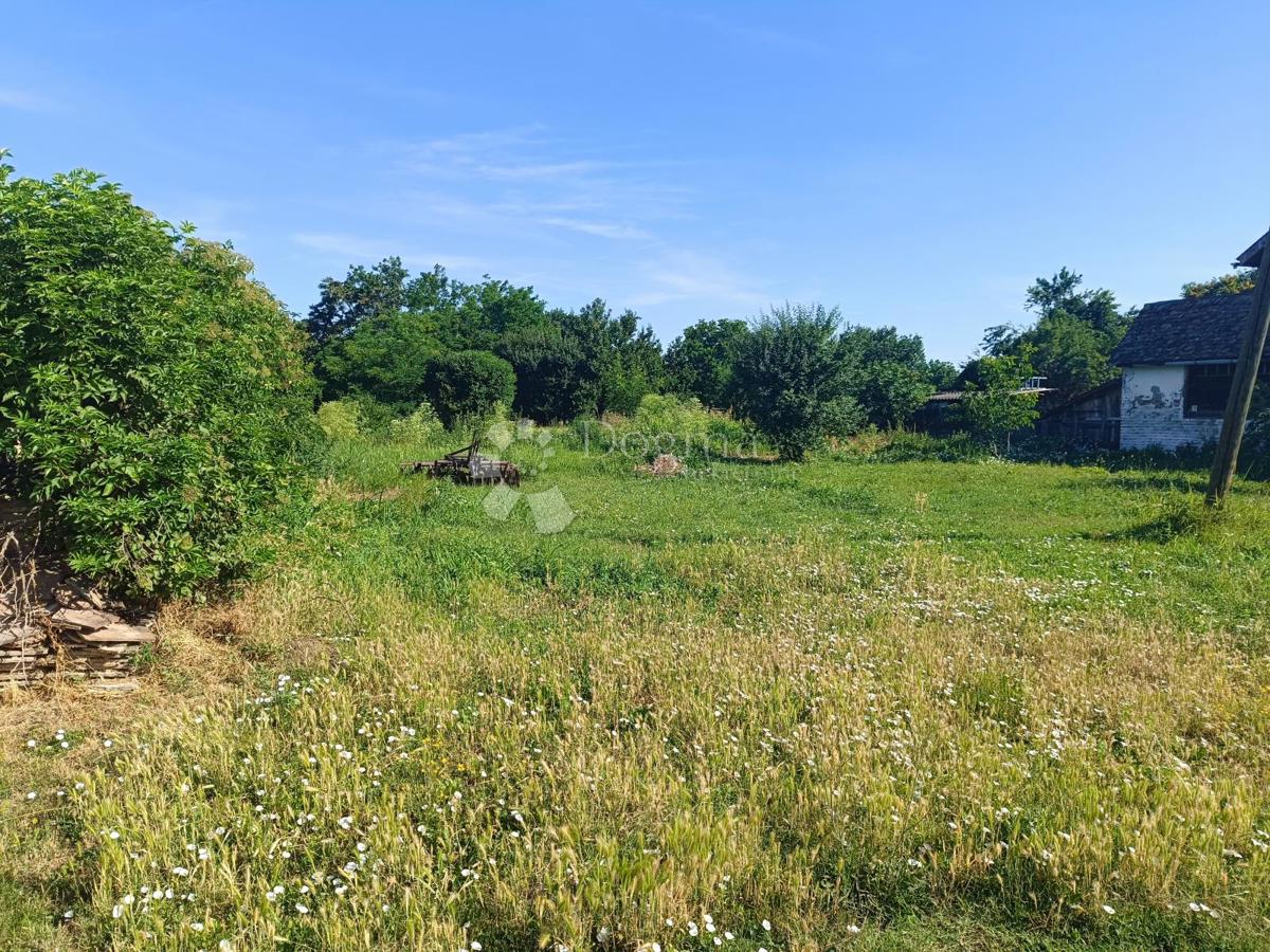 Zazidljivo zemljišče Branjin Vrh, Beli Manastir, 1.309m2
