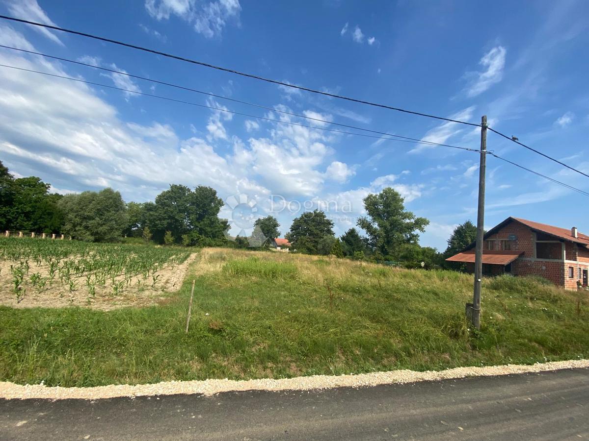 Zazidljivo zemljišče Caginec, Ivanić-Grad - Okolica, 1.678m2