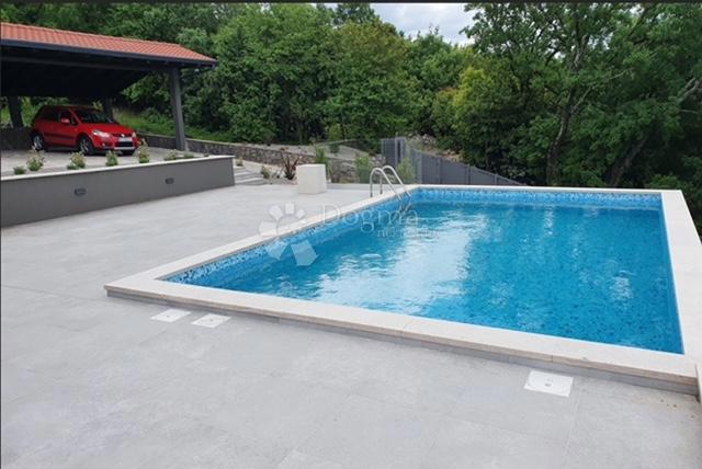 Hiša Kostrena, 300m2