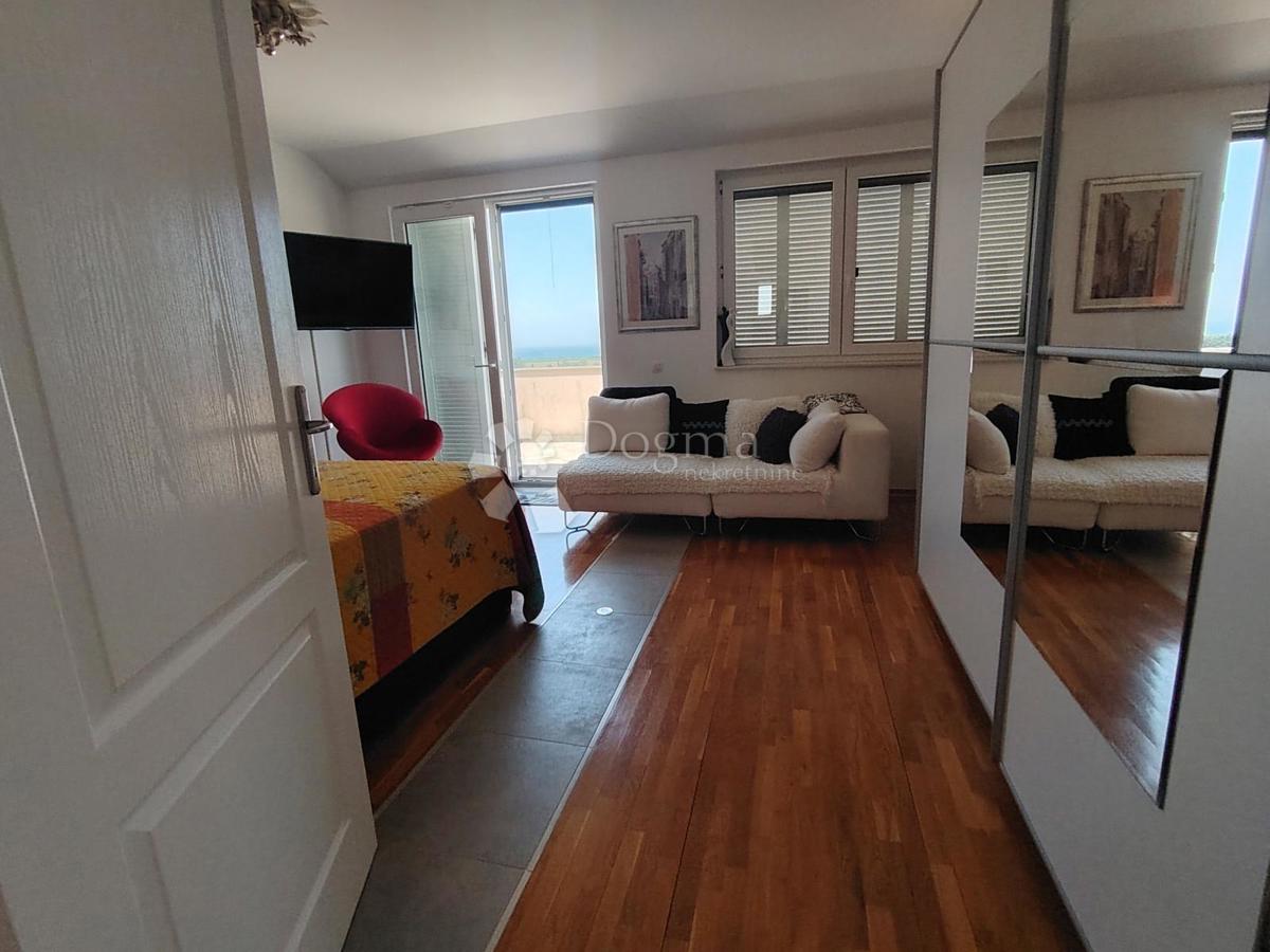 Apartma Novigrad, 122,39m2