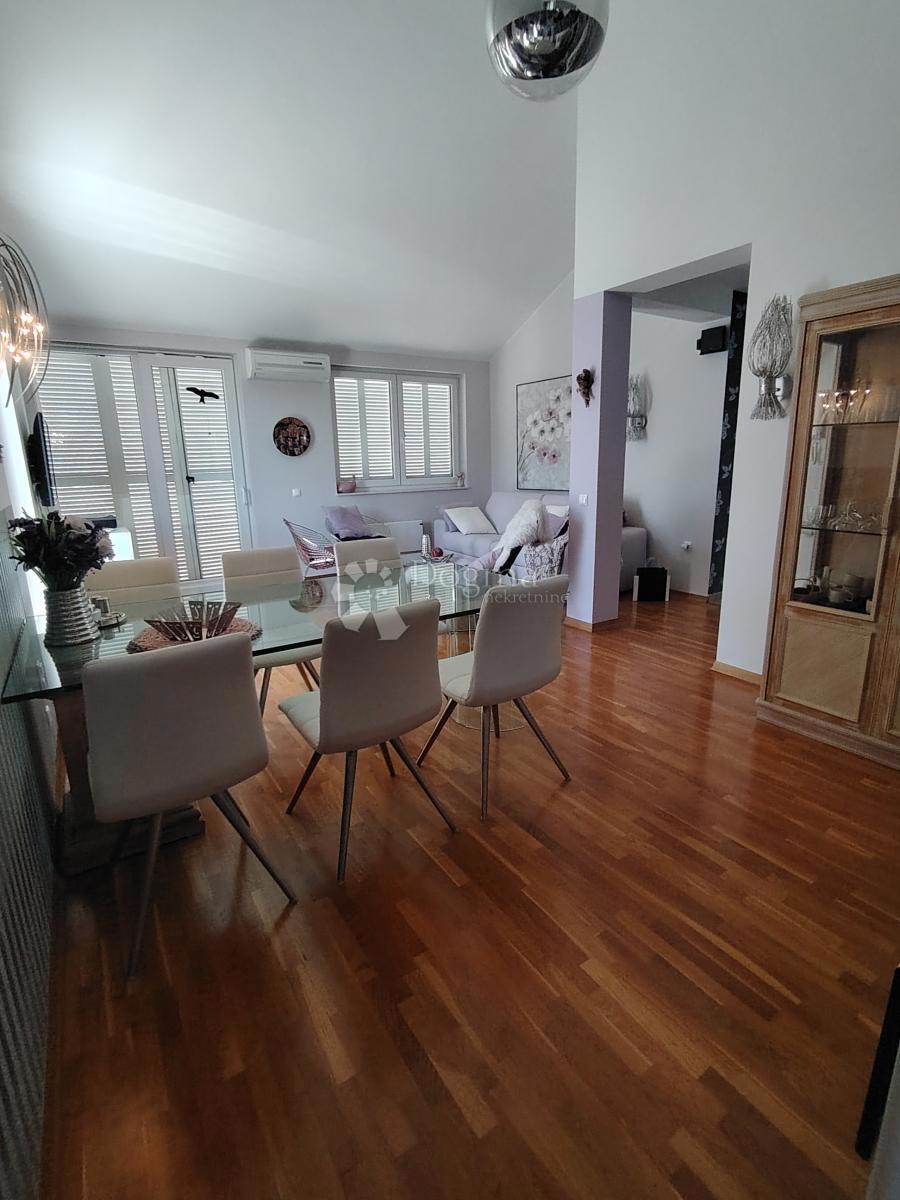 Apartma Novigrad, 122,39m2