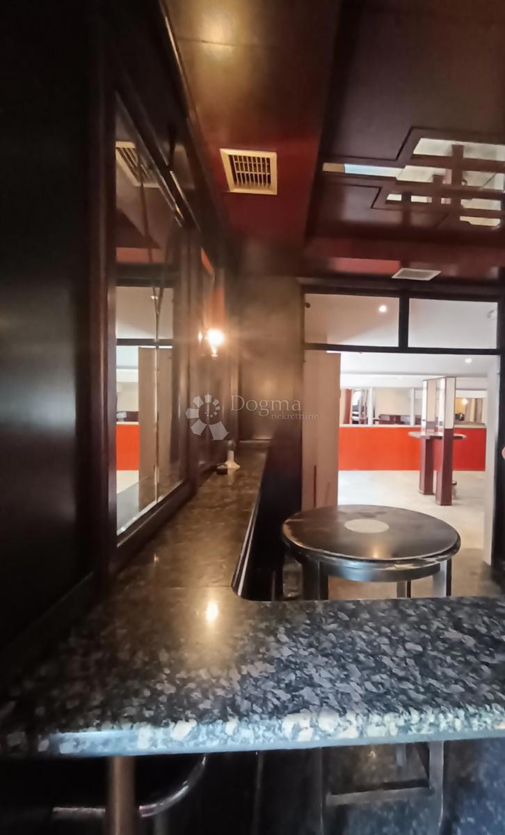 Poslovni prostor Centar, Slavonski Brod, 135m2