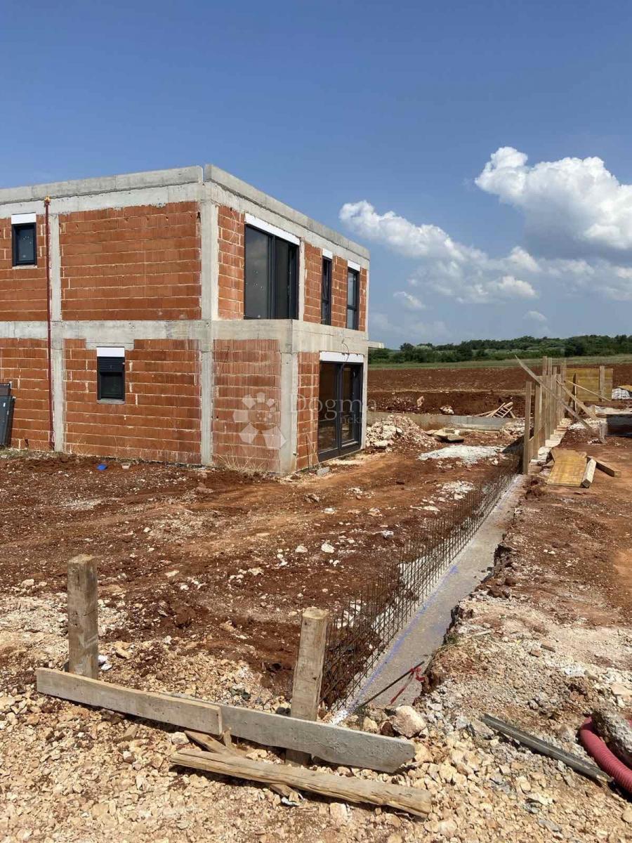 Hiša Tar, Tar-Vabriga, 260m2