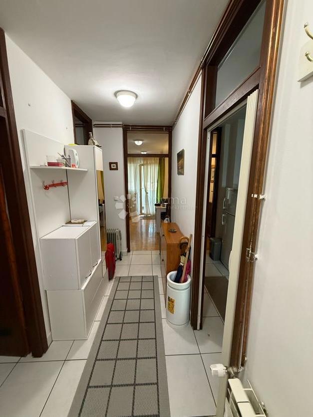 Stanovanje Centar, Gospić, 46m2