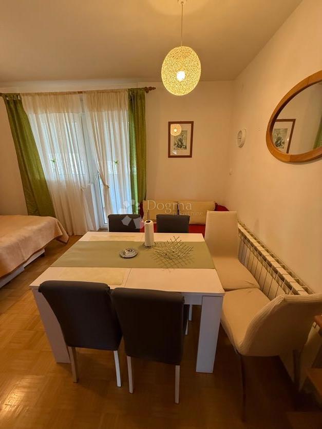 Stanovanje Centar, Gospić, 46m2