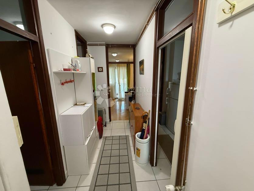 Stanovanje Centar, Gospić, 46m2