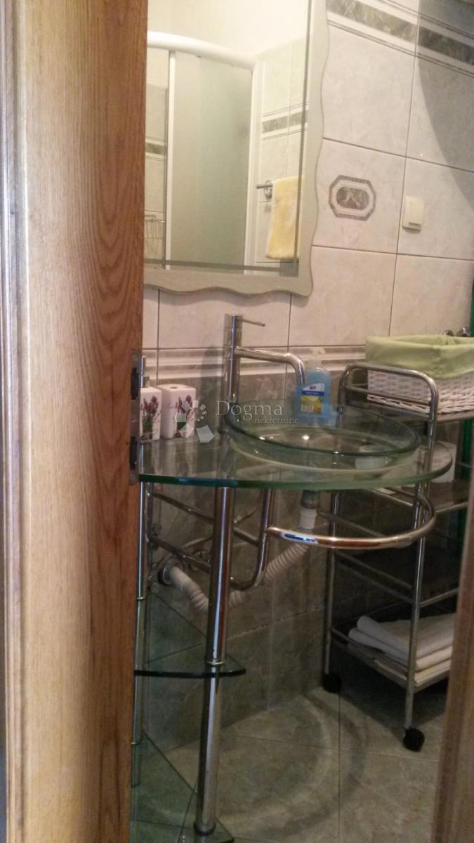 Hiša Dobropoljana, Pašman, 137m2