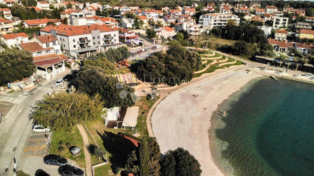 3 apartmaji v Pješčani uvali