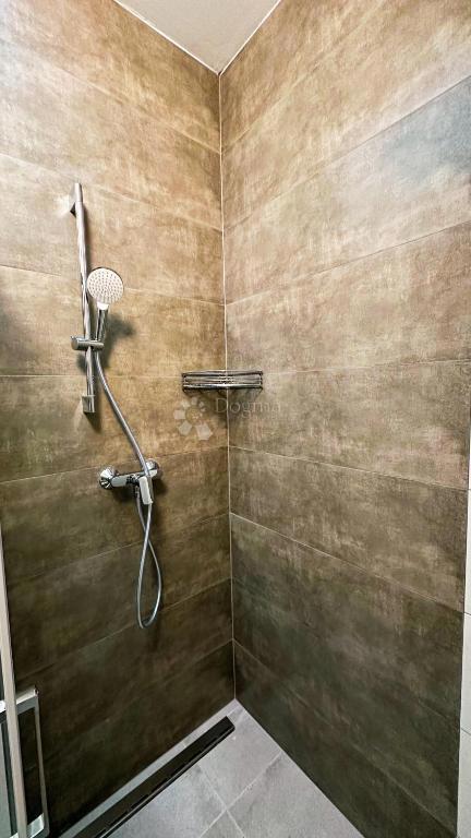 3 apartmaji v Pješčani uvali