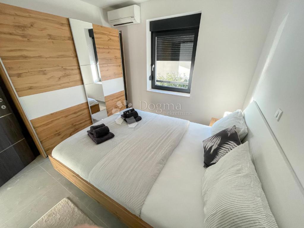 3 apartmaji v Pješčani uvali