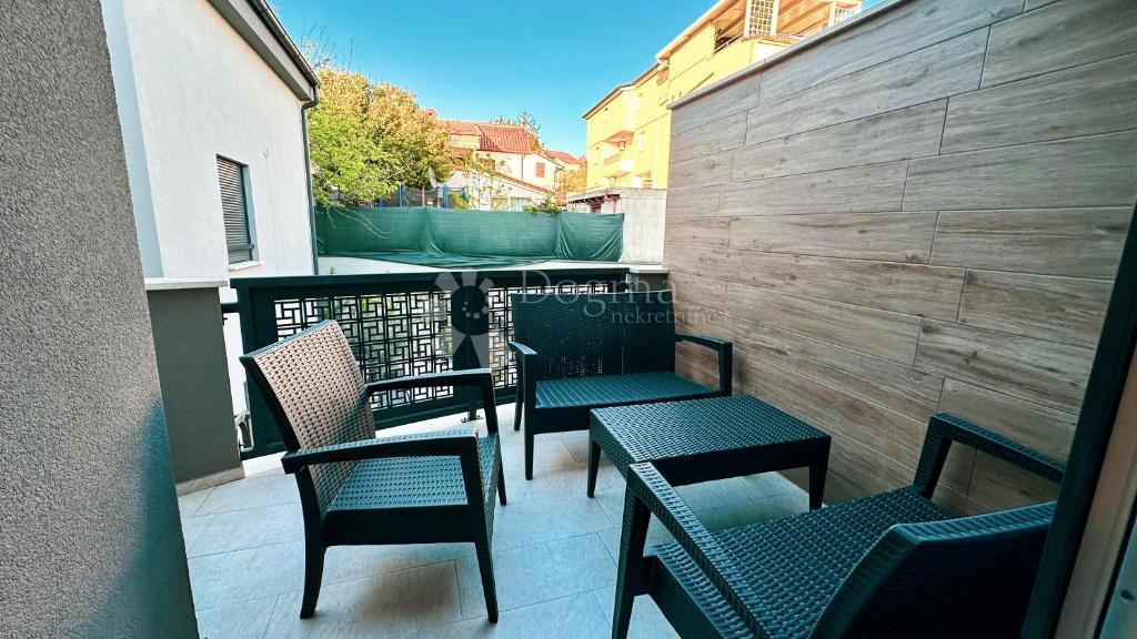 3 apartmaji v Pješčani uvali