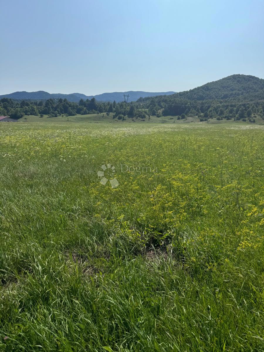 Zazidljivo zemljišče Mrkopalj, 2.087m2