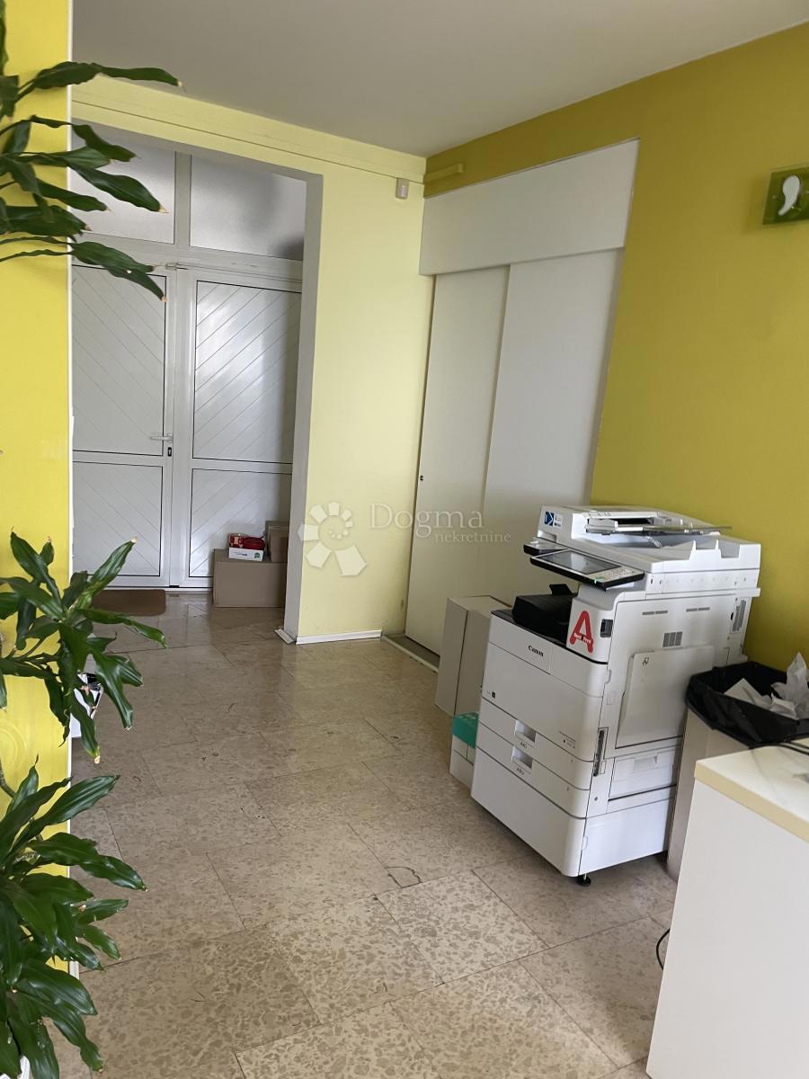 Poslovni prostor Krnjevo, Rijeka, 88m2