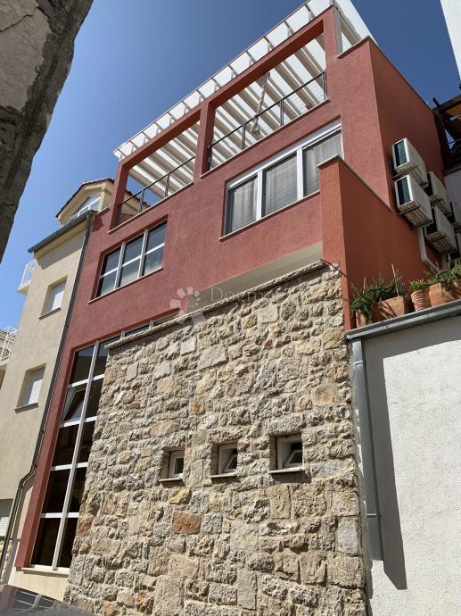 Hiša Vodice, 333m2