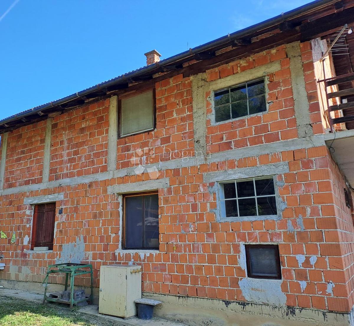 Hiša Gvozd, 196m2