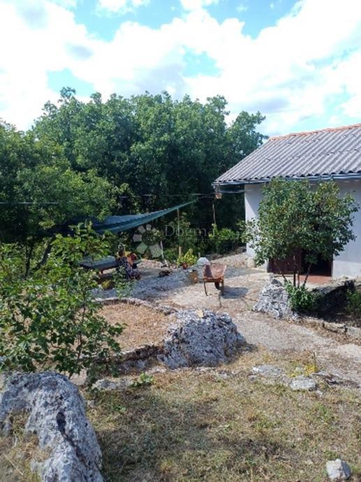 Zazidljivo zemljišče Veliki Bročanac, Klis, 1.736m2