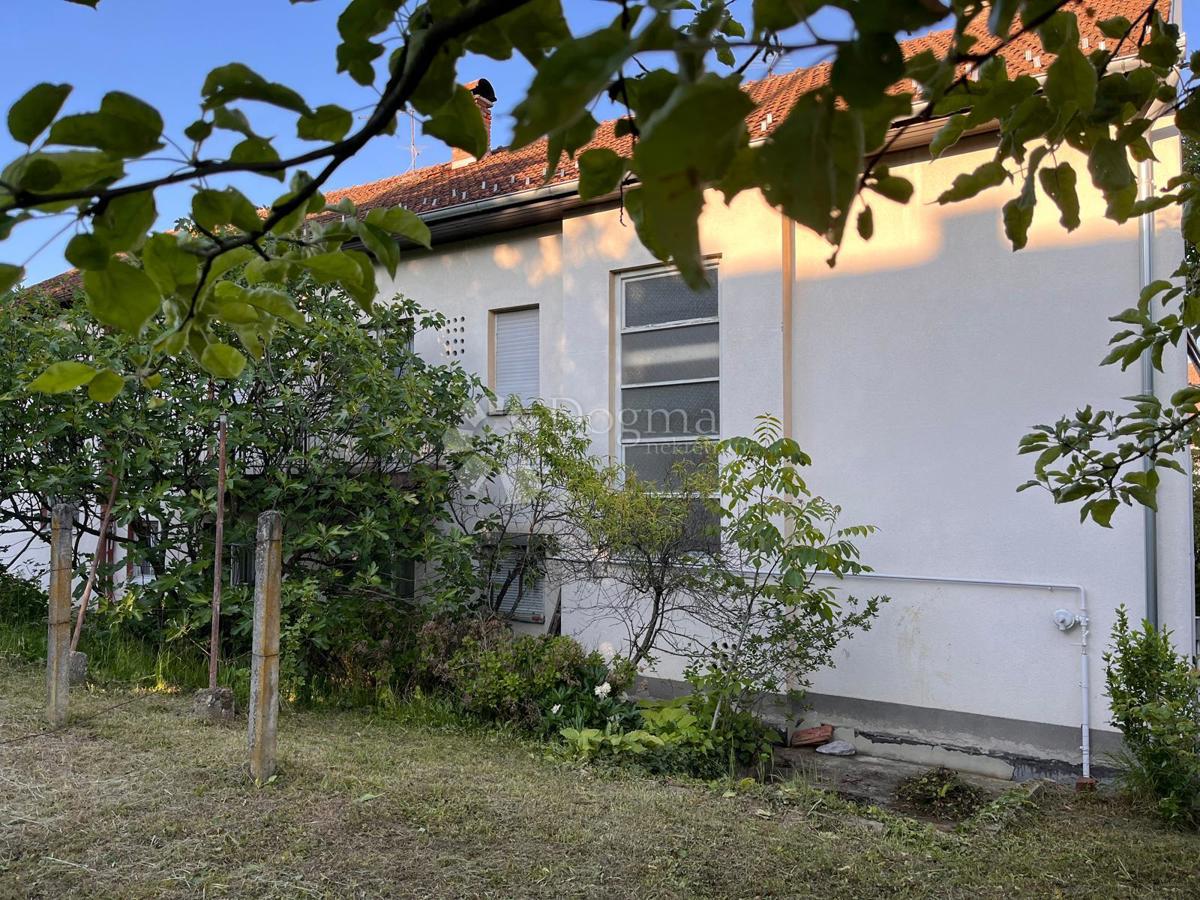 Hiša Daruvar, 210m2