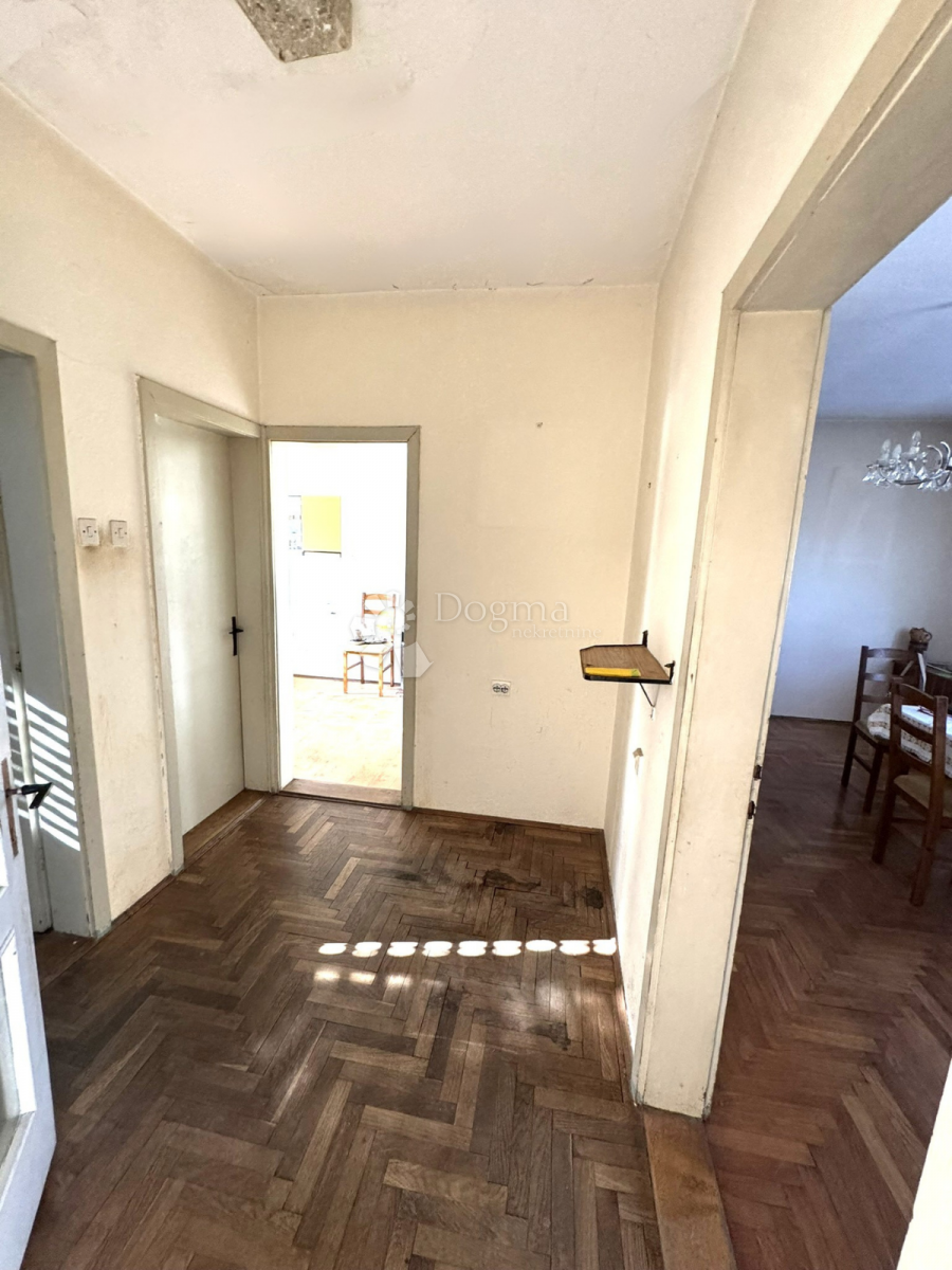 Hiša Daruvar, 210m2
