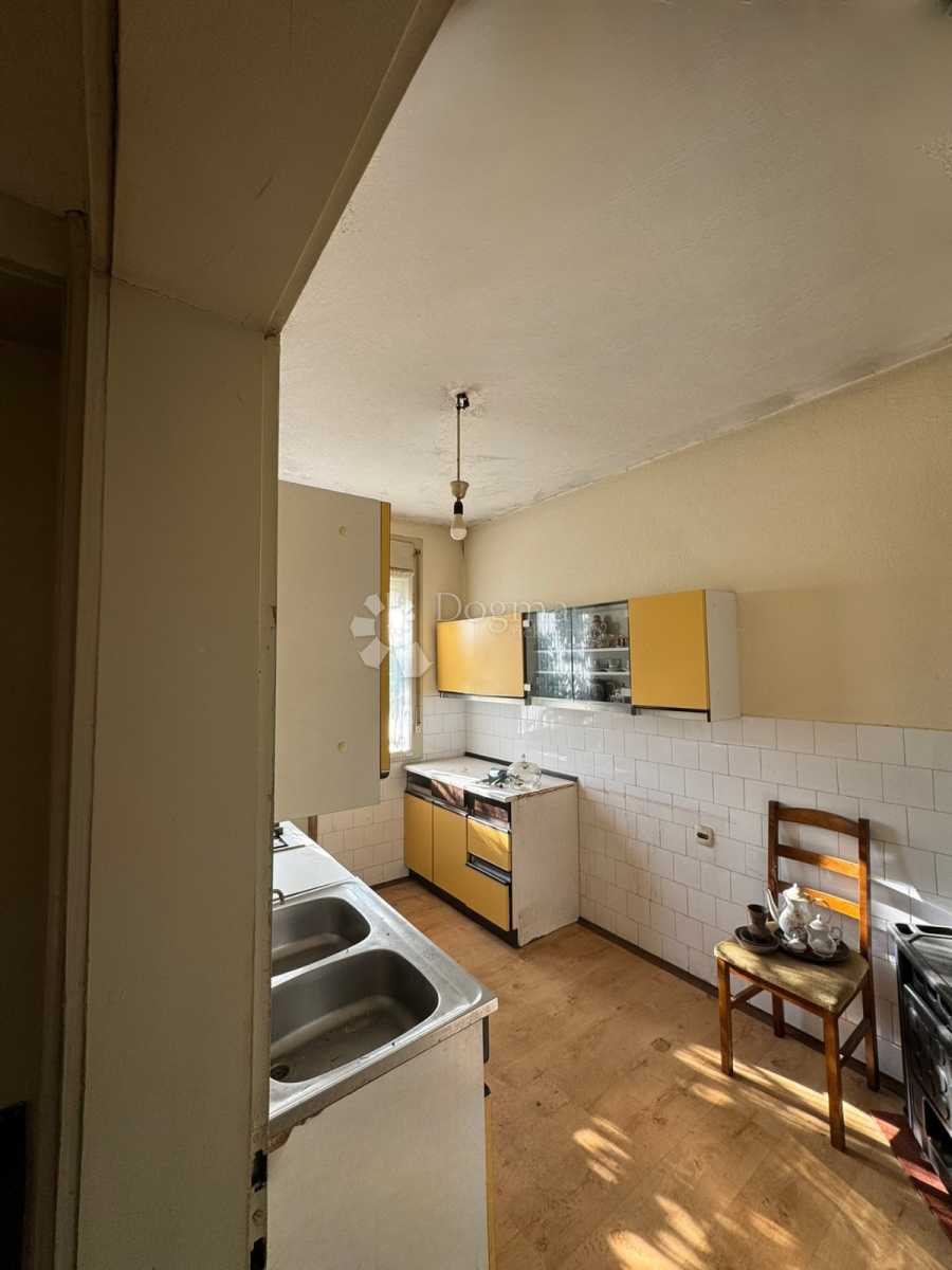 Hiša Daruvar, 210m2