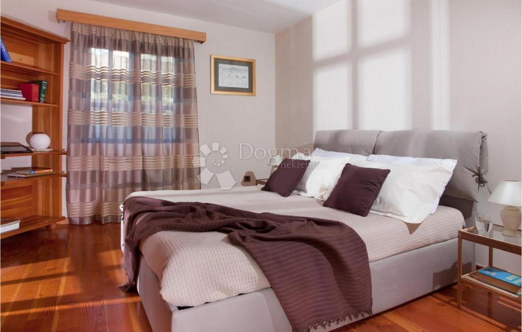 Hiša Poreč, 330m2