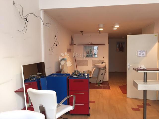 Poslovni prostori v Splitu