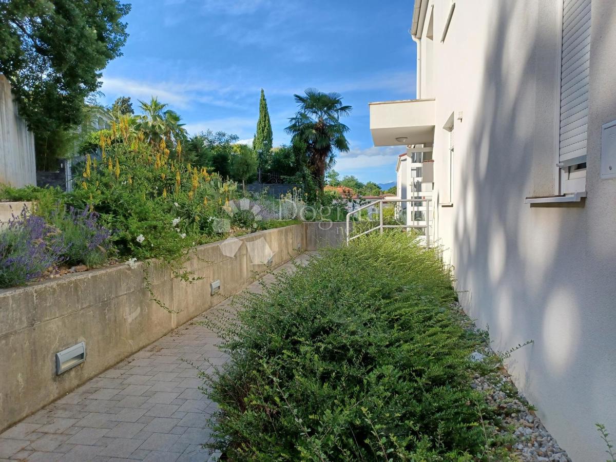 Stanovanje Lovran, 73,99m2