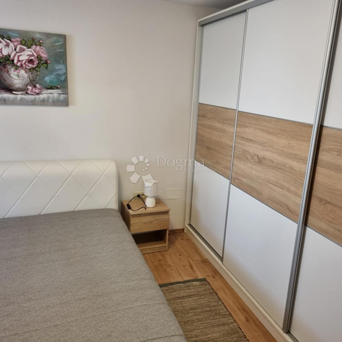 Hiša Sveti Kajo, Solin, 300m2