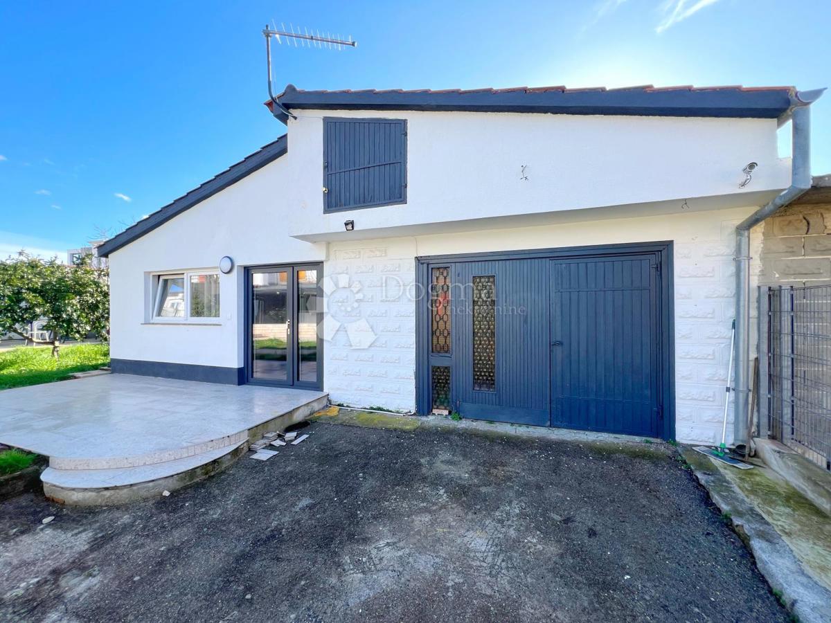 Hiša Medulin, 300m2