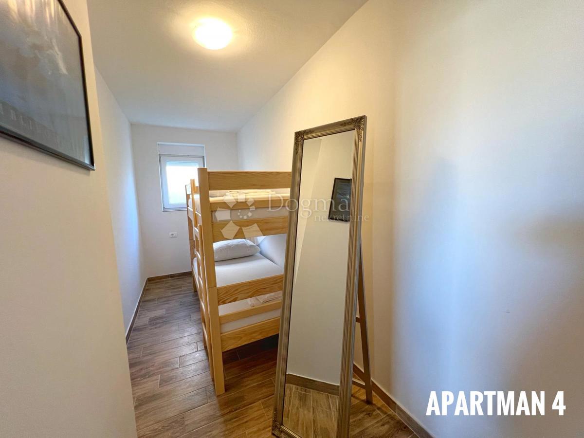 Hiša Medulin, 300m2