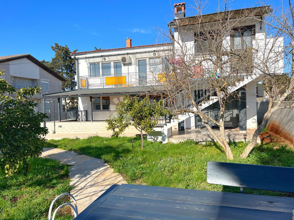 Hiša Medulin, 300m2