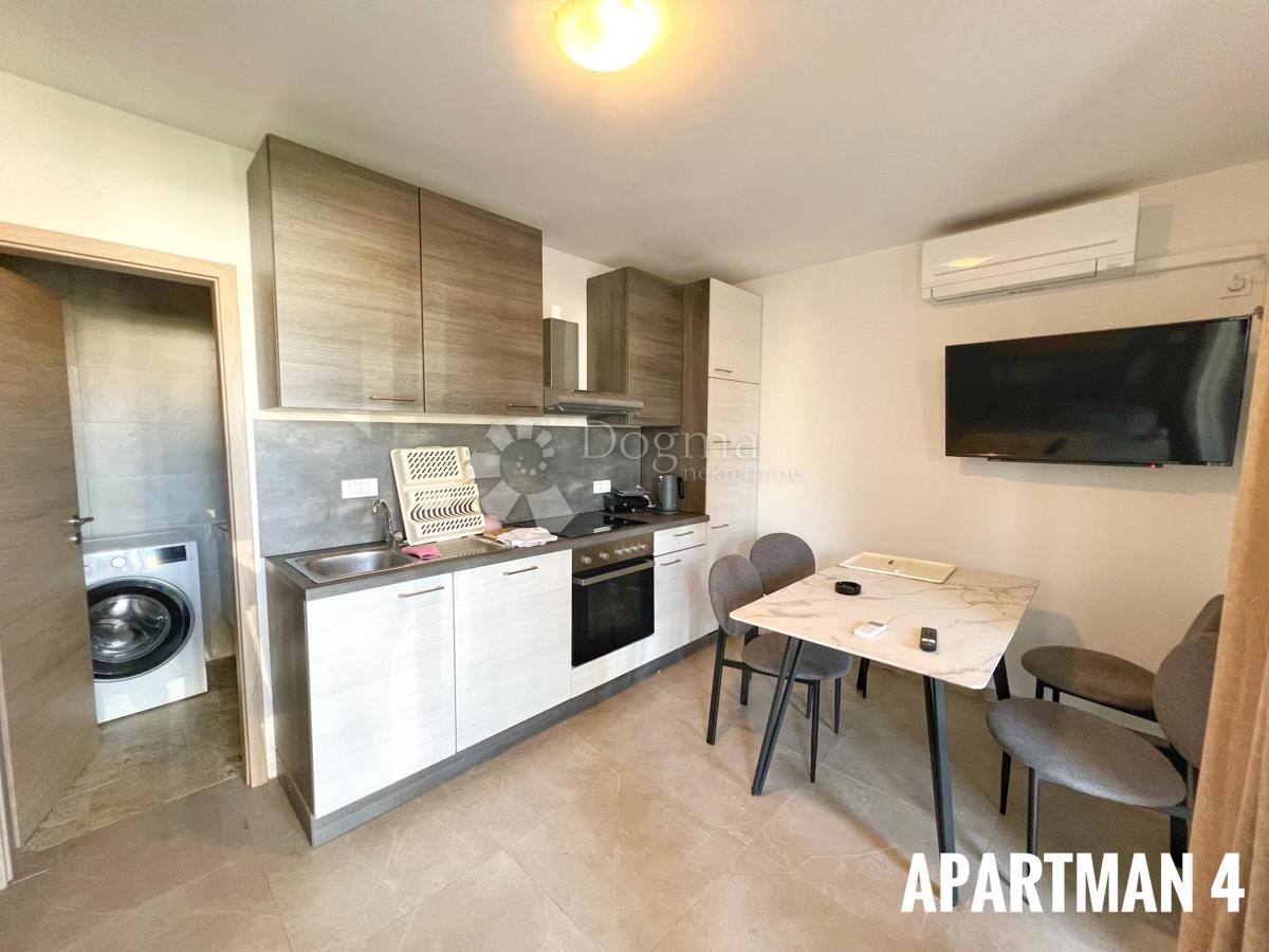 Hiša Medulin, 300m2