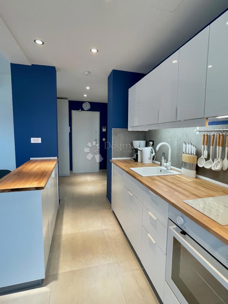 Stanovanje Maslenica, Jasenice, 107m2