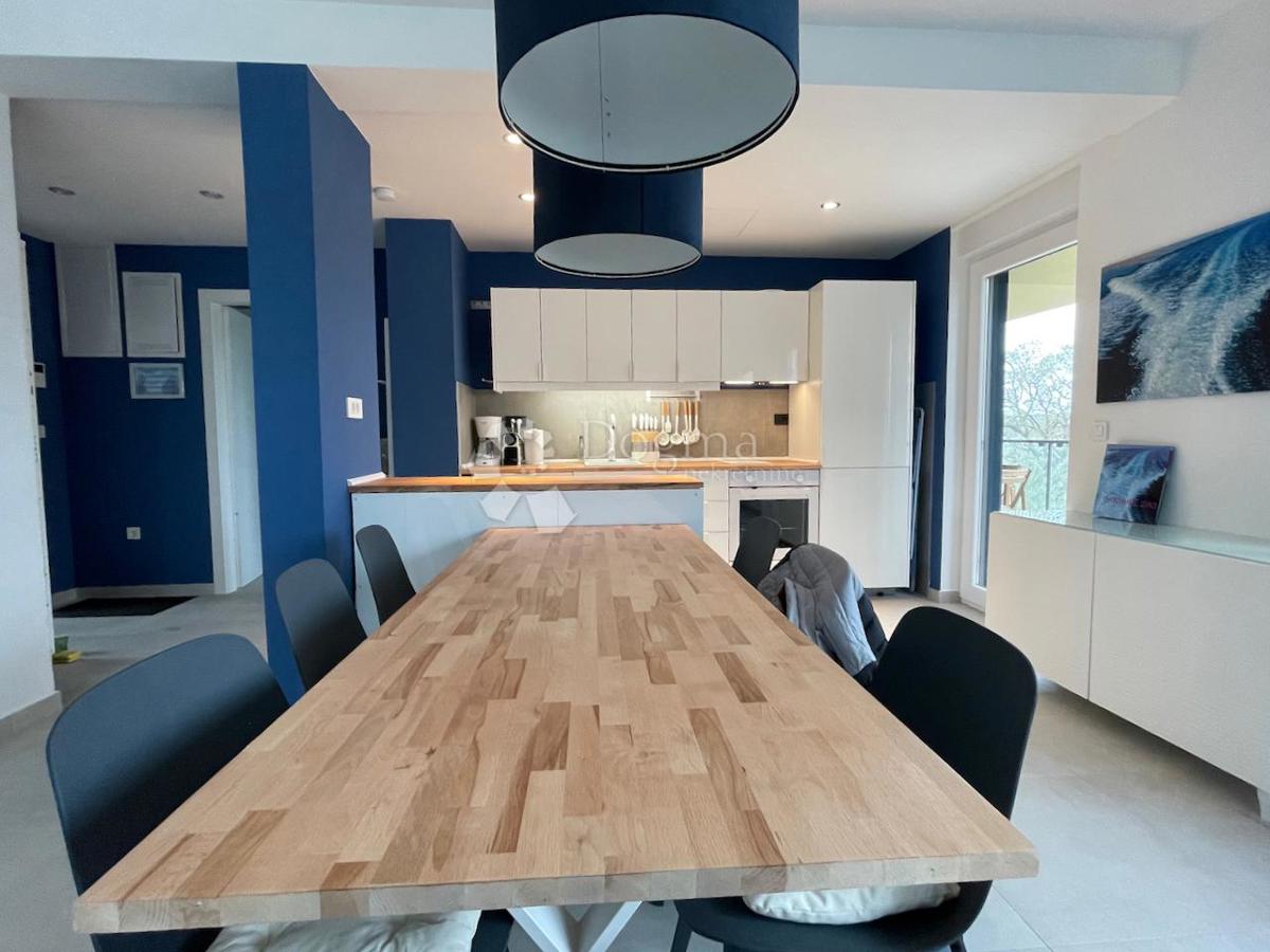 Stanovanje Maslenica, Jasenice, 107m2