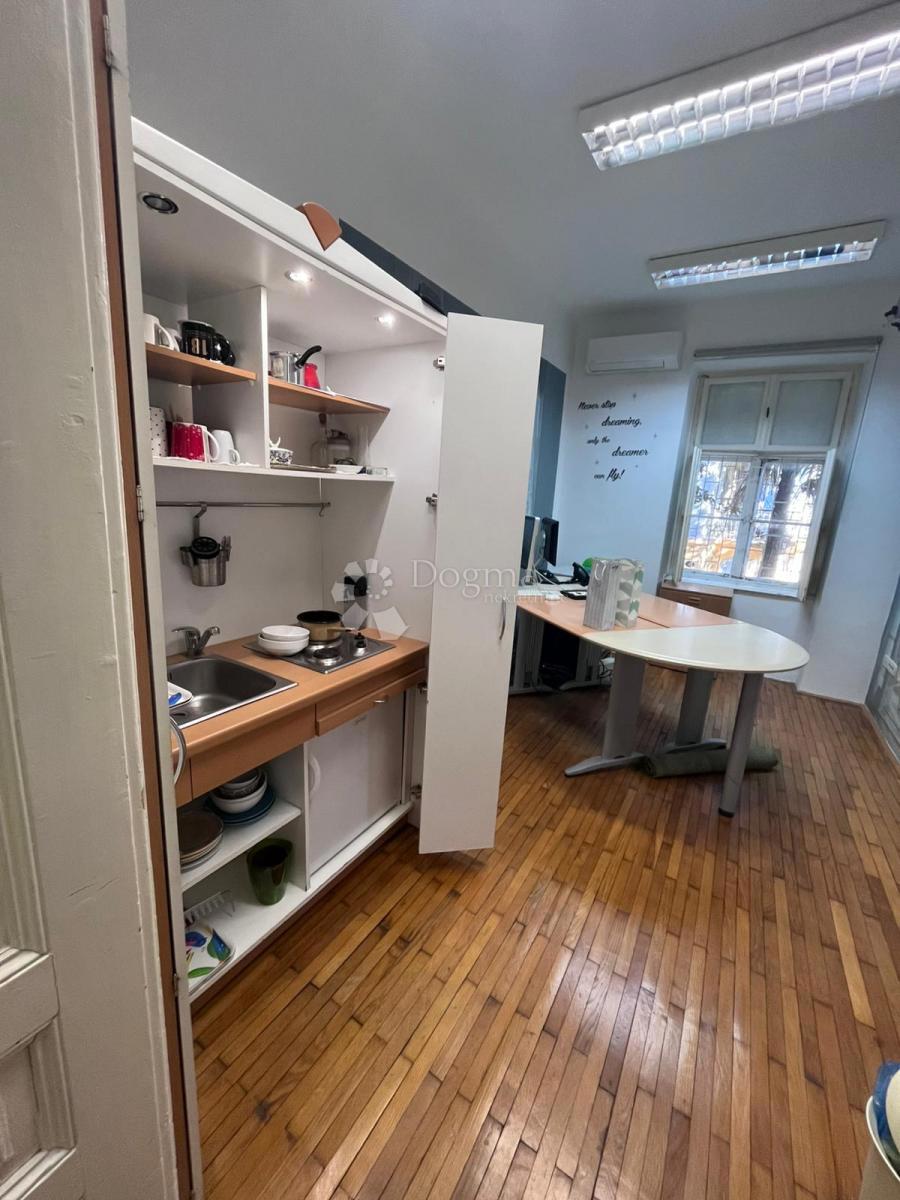 Stanovanje Opatija - Centar, Opatija, 65m2