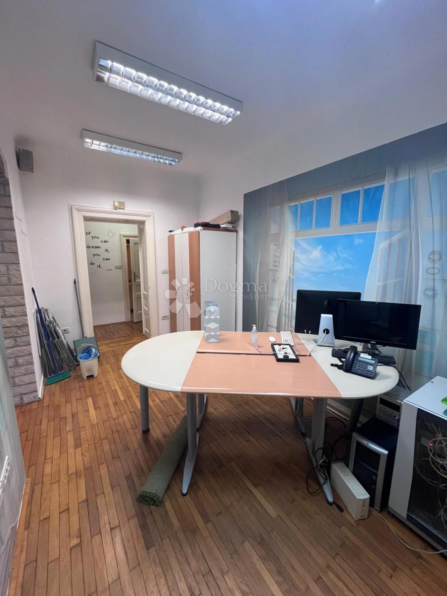 Stanovanje Opatija - Centar, Opatija, 65m2