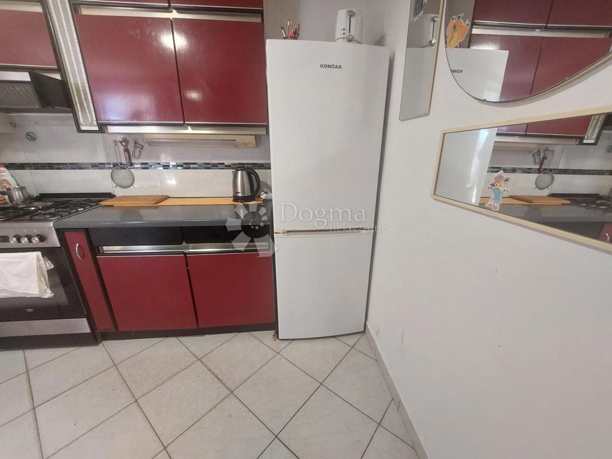 Hiša Maslenica, Jasenice, 92m2