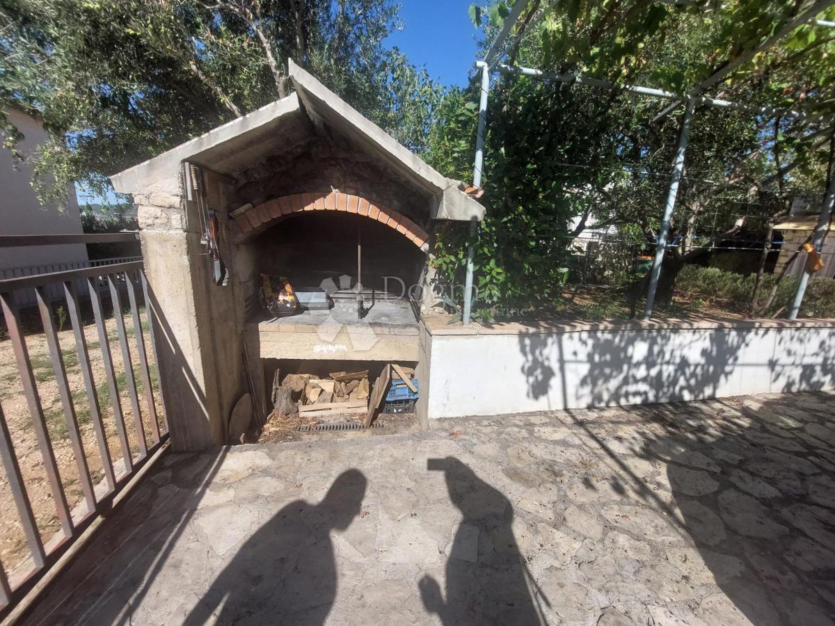 Hiša Maslenica, Jasenice, 92m2