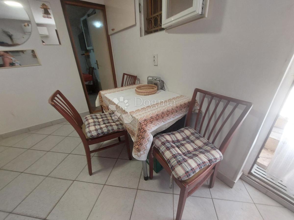 Hiša Maslenica, Jasenice, 92m2