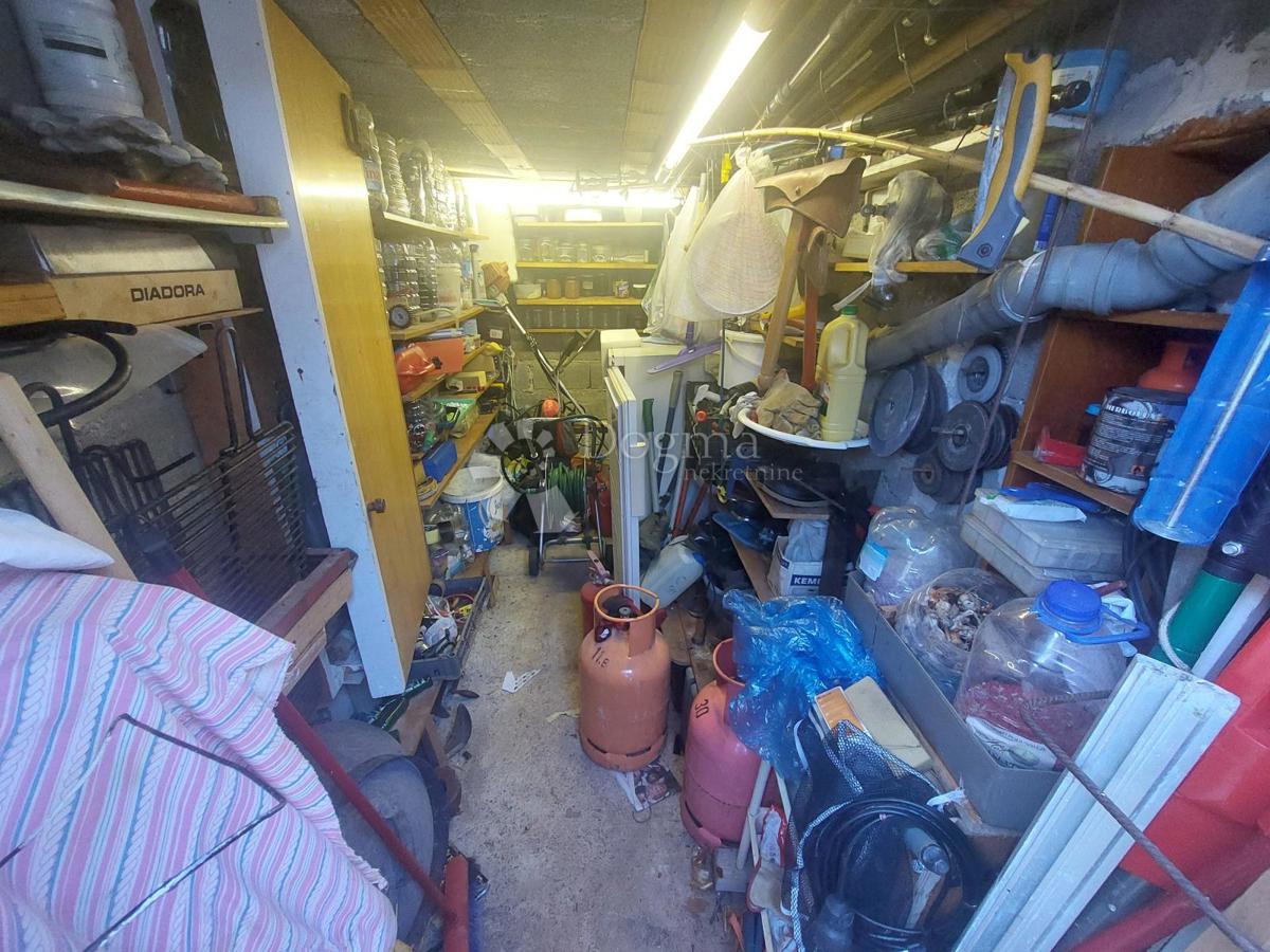 Hiša Maslenica, Jasenice, 92m2