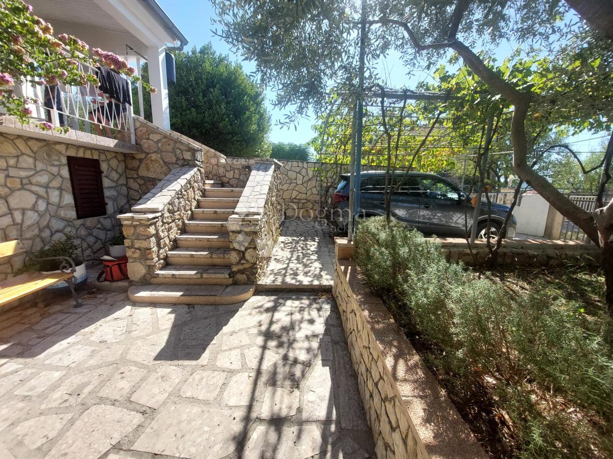 Hiša Maslenica, Jasenice, 92m2