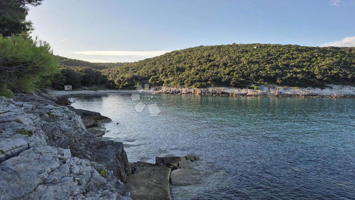 Zazidljivo zemljišče Peruški, Marčana, 493m2