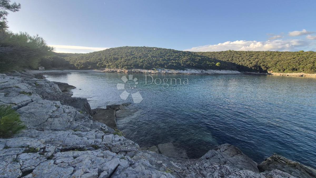 Zazidljivo zemljišče Peruški, Marčana, 493m2