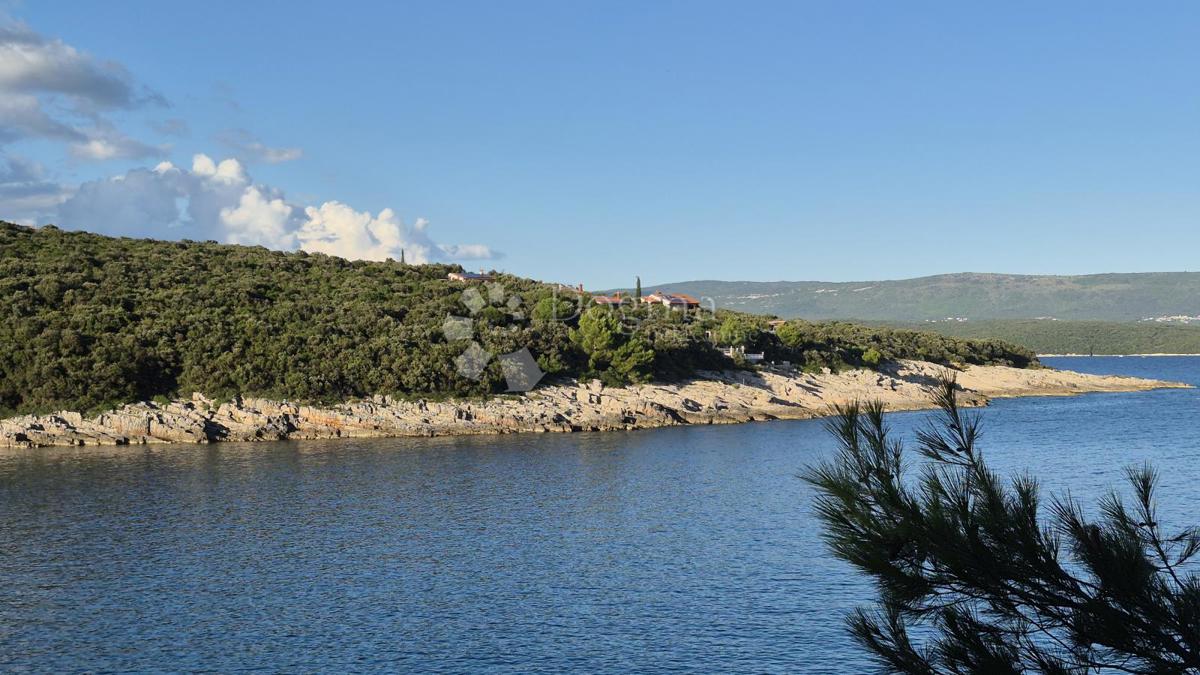 Zazidljivo zemljišče Peruški, Marčana, 493m2