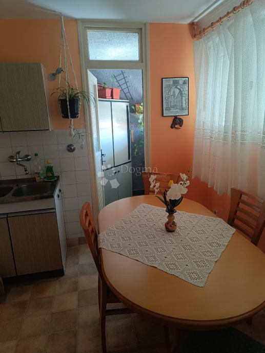 Stanovanje Varoš, Šibenik, 65m2