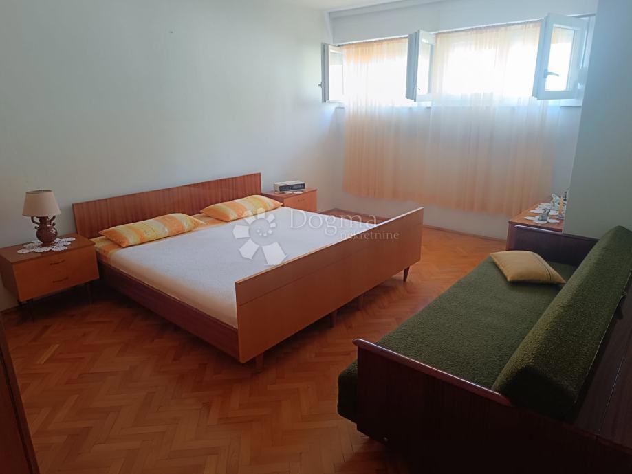 Stanovanje Varoš, Šibenik, 65m2