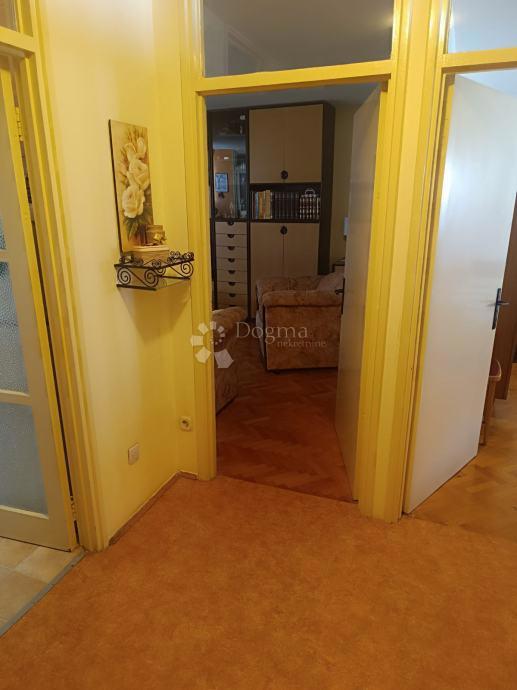 Stanovanje Varoš, Šibenik, 65m2