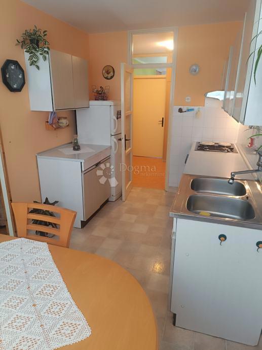 Stanovanje Varoš, Šibenik, 65m2