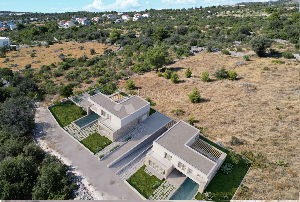 ROGOZNICA - SPEKTAKULARNA VILLA S ČUDOVITIM RAZGLEDOM