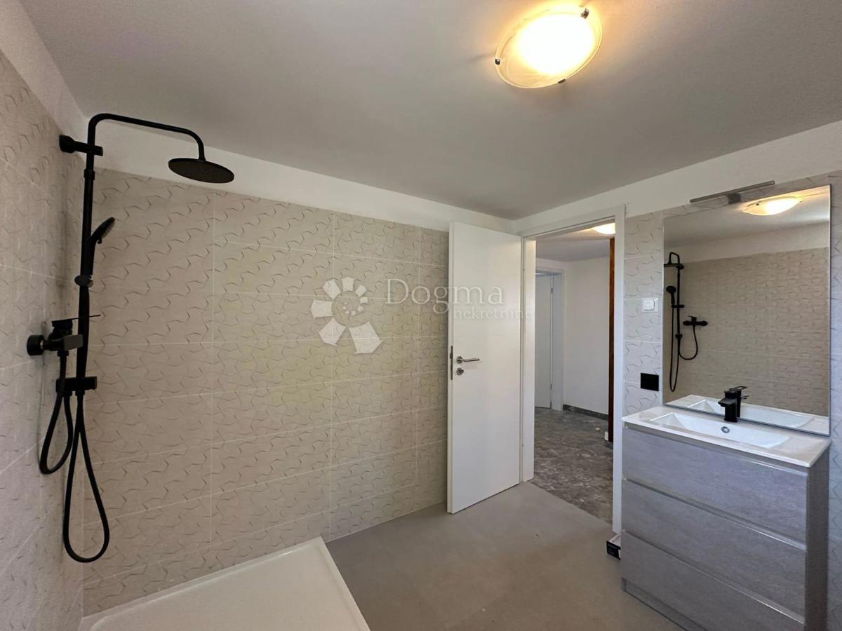 Hiša Cere, Žminj, 90m2