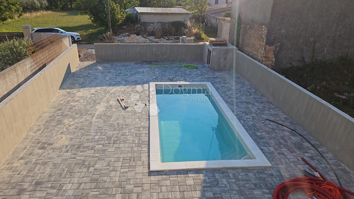 Hiša Cere, Žminj, 90m2